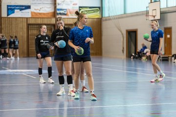 Bild 130 - F HSG Kremperheide/Muensterdorf - HSG Holstein Kiel/Kronshagen : Ergebnis: 31:26